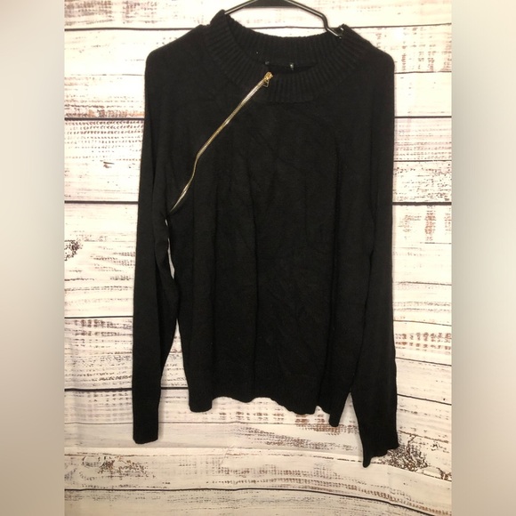 Zipper Neck Sweater - Picture 4 of 9